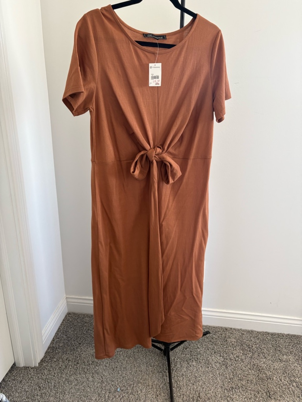 Versona Rust Knot-Front Short Sleeve Midi Dress